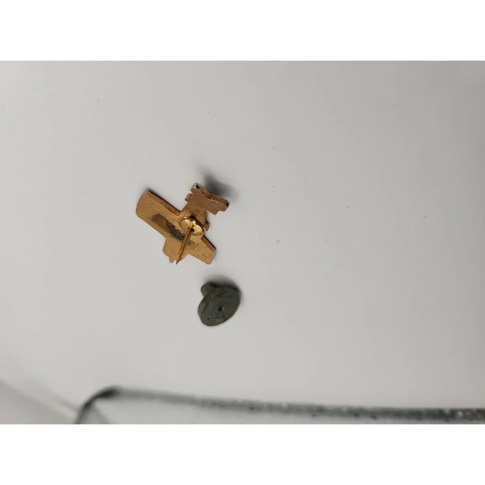 L@@K F4F WILDCAT WW2 HAT LAPEL PIN US NAVY MARINES WING GIFT WW‎ 2